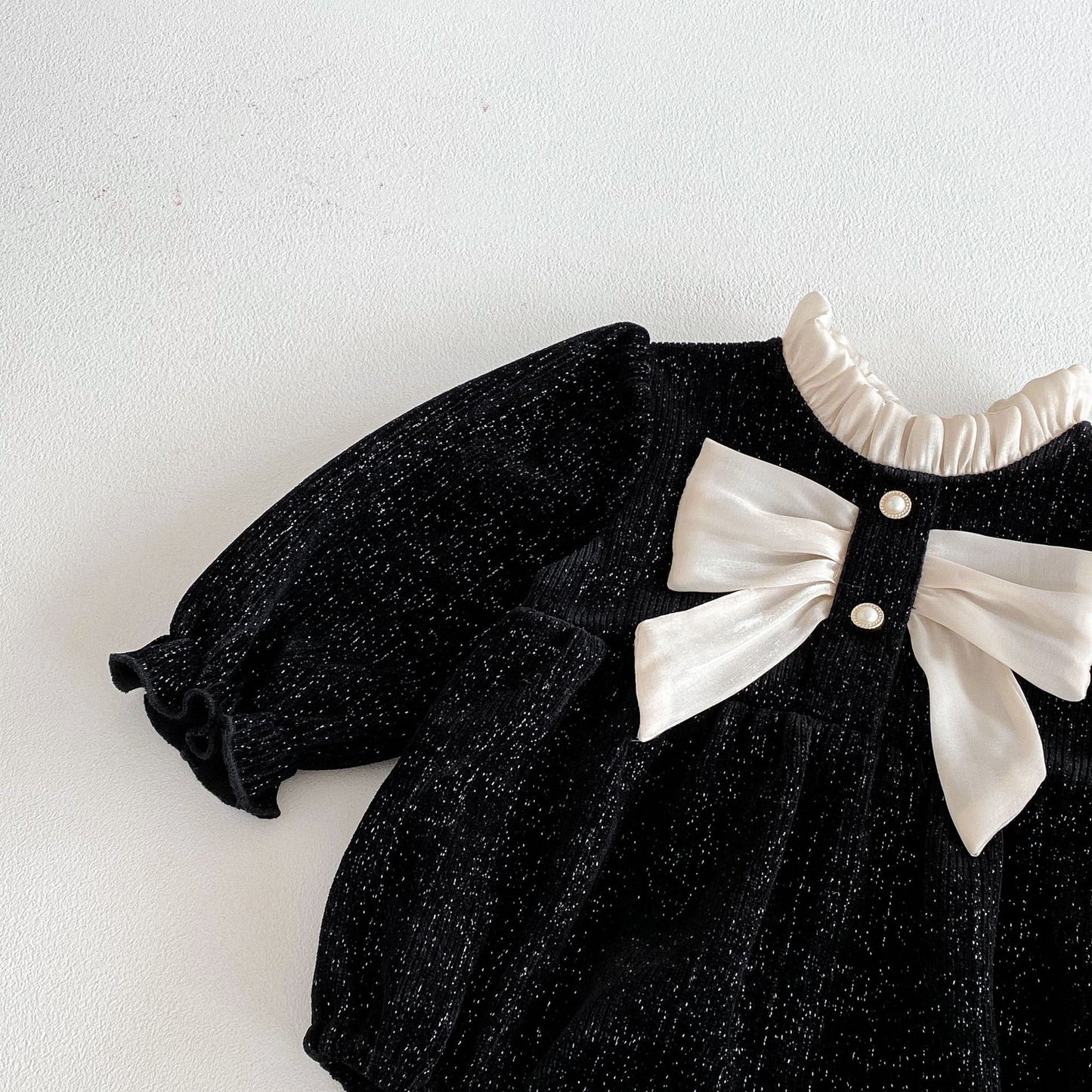 Autumn Arrival Baby Girls Long Sleeves Butterfly-bow Decorated Ruffle Neck Onesies-4