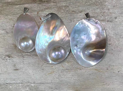 Mabe Pearl / Blister Pearl, Freeform Shape Pendant