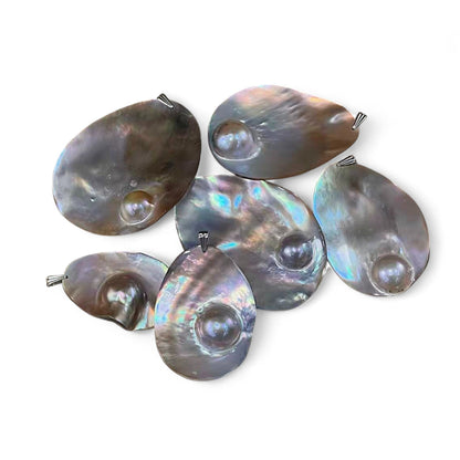 Mabe Pearl / Blister Pearl, Freeform Shape Pendant