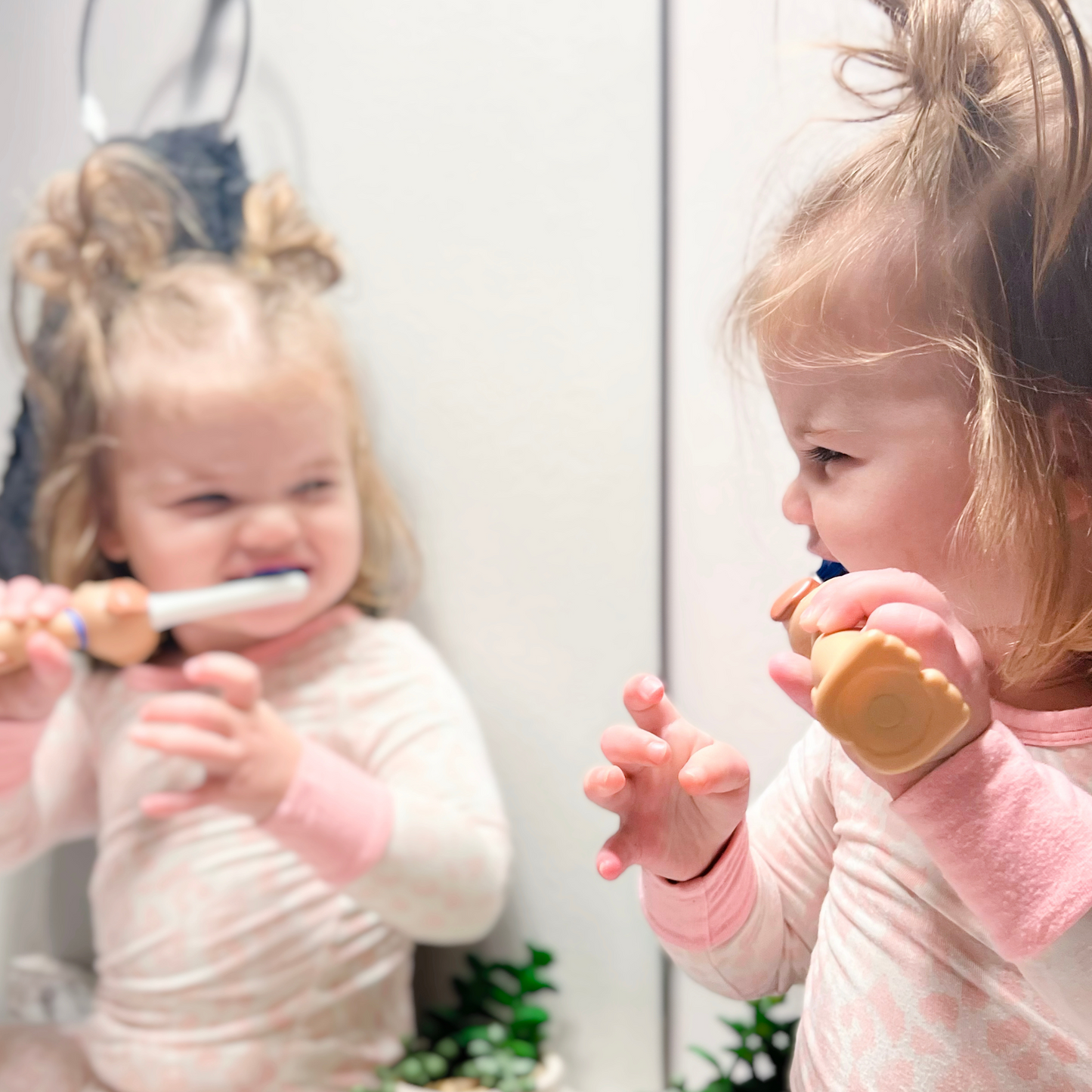 Petey the Puppy Toothbrush for Kids With Bonus Brush-3